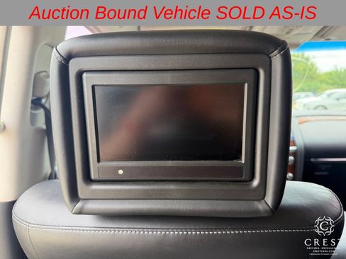 Used 2015 INFINITI QX80 4WD w/ Deluxe Technology Package image 21