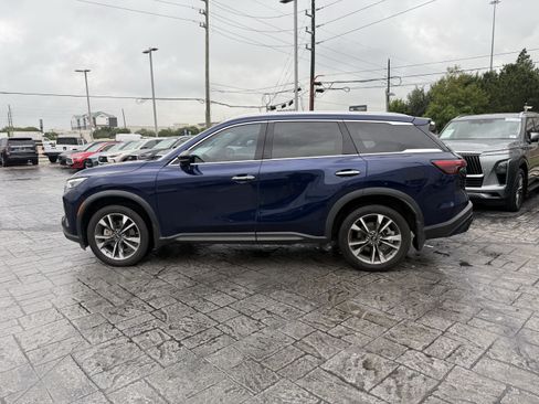 Used 2023 INFINITI QX60 Luxe w/ Cargo Package FWD image 4