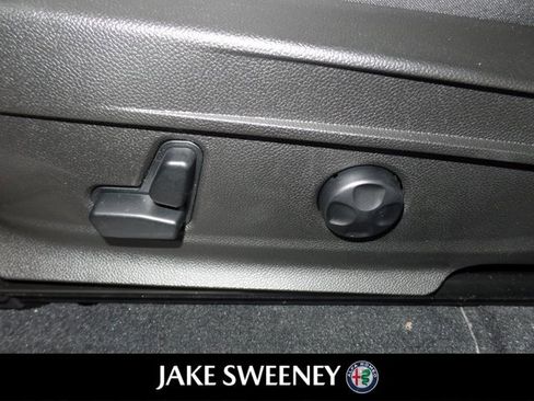 Used 2018 Alfa Romeo Stelvio Ti image 22