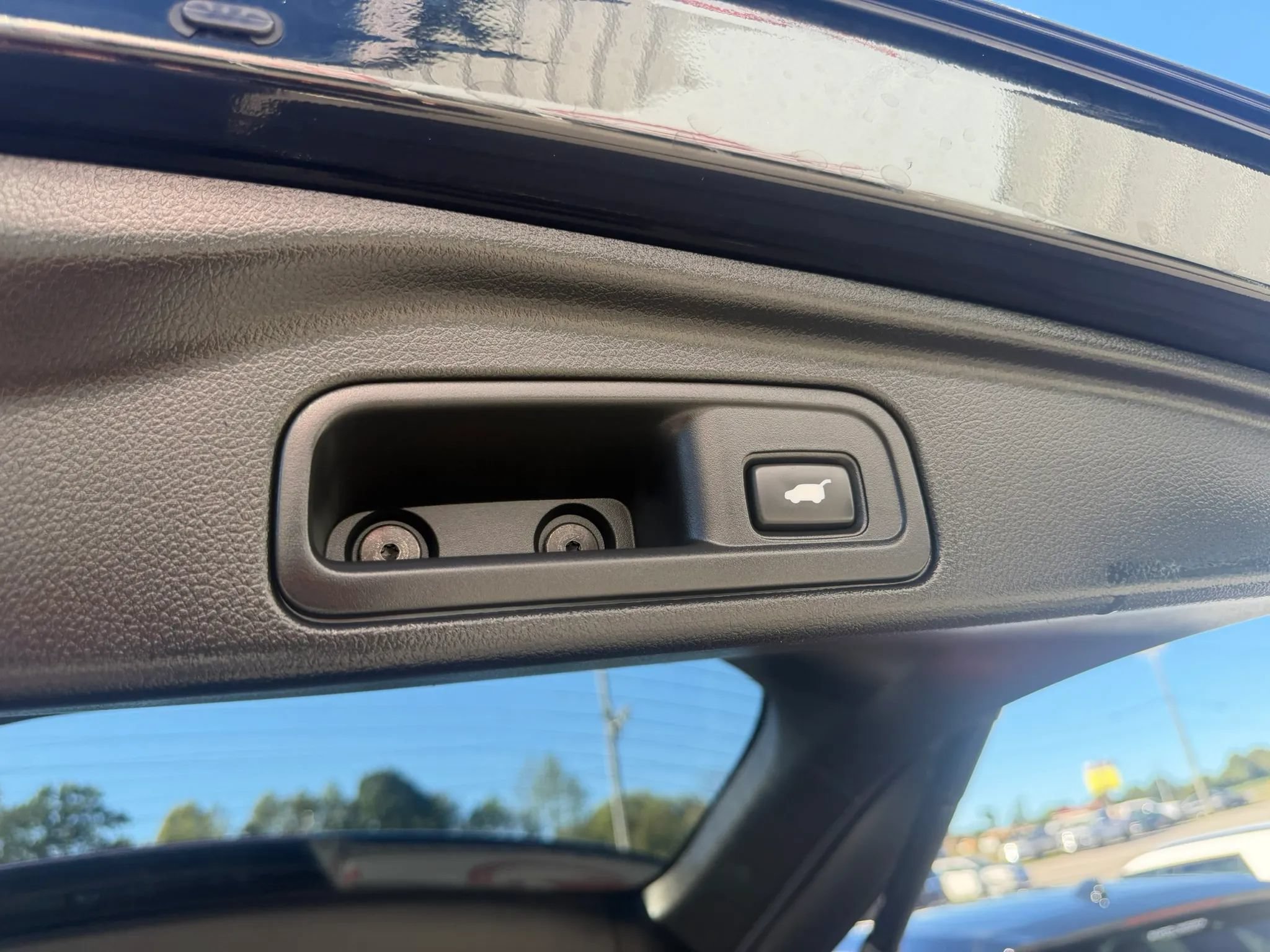 Used 2017 Honda Pilot Touring image 23