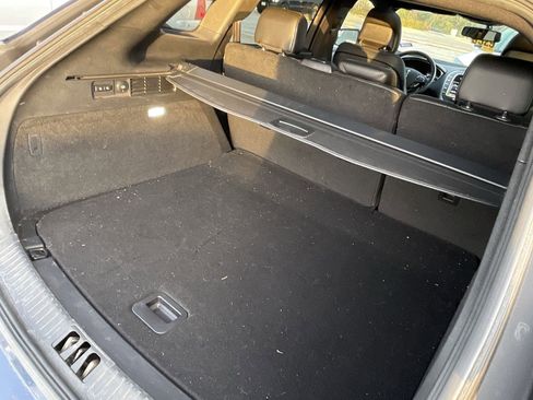 Used 2017 Lincoln MKX Select w/ Enhanced Security Package image 31