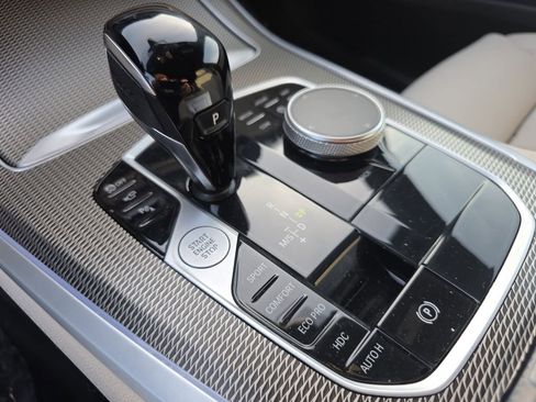 Used 2022 BMW X5 xDrive40i w/ M Sport Package image 28