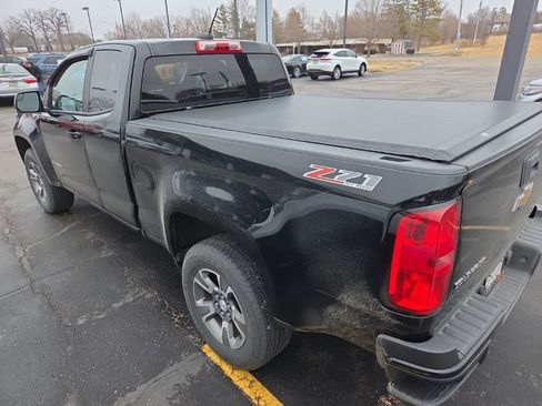 Used 2015 Chevrolet Colorado Z71 image 2