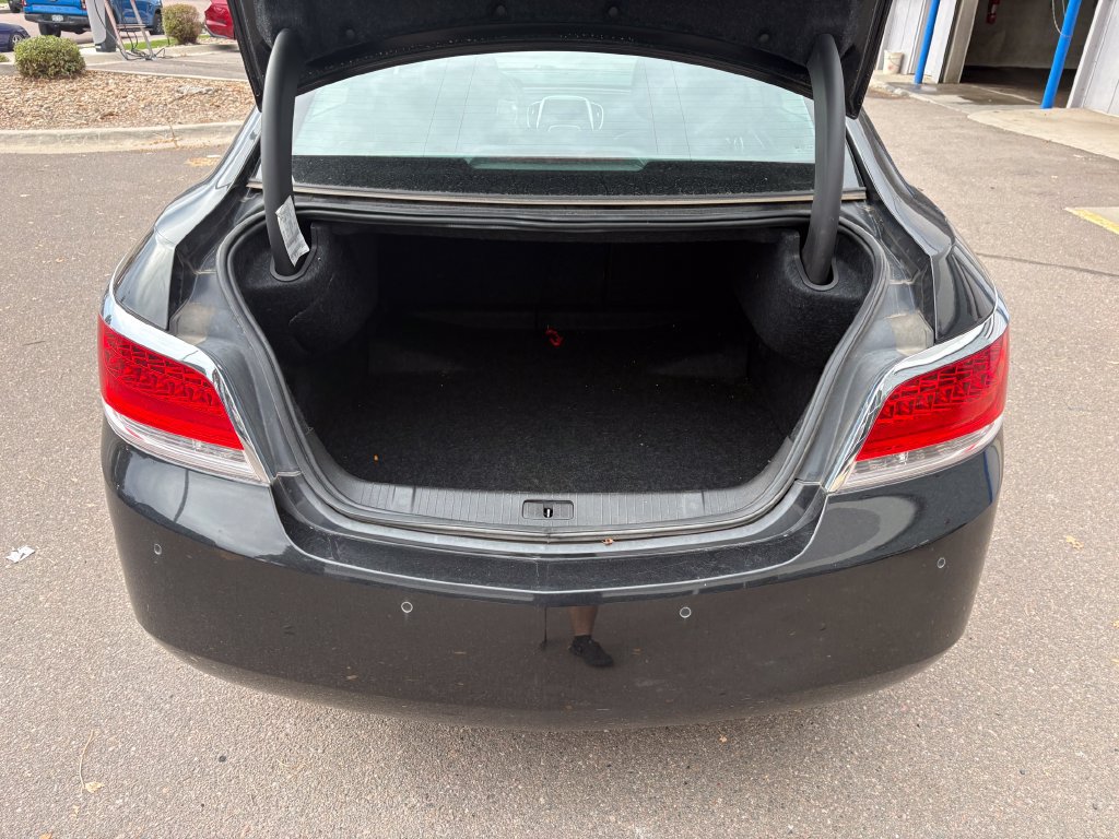 Used 2011 Buick LaCrosse CXL FWD image 26