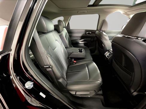 Certified 2026 Kia Sorento S w/ S Panoramic Sunroof Package FWD image 25