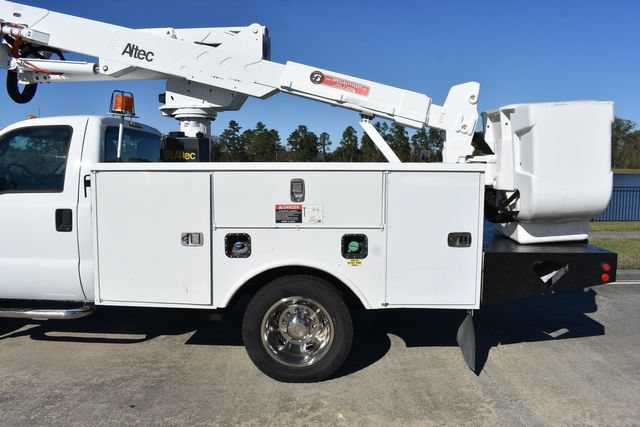 Used 2012 Ford F550 4x4 Regular Cab Super Duty w/ Snow Plow Prep Pkg image 4