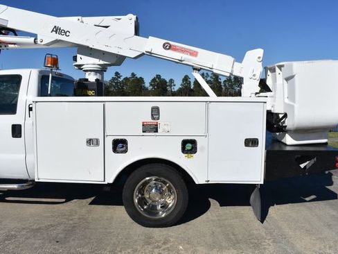 Used 2012 Ford F550 w/ Snow Plow Prep Pkg image 4