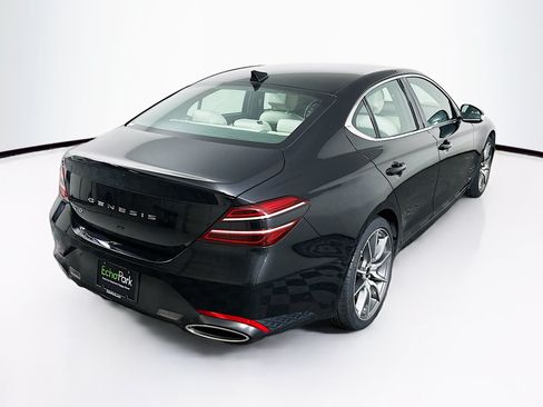 Used 2024 Genesis G70 2.5T RWD image 9