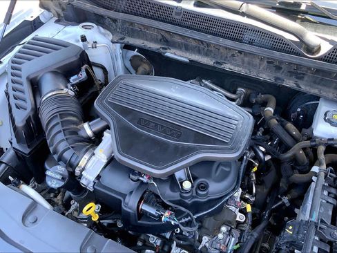Used 2022 Chevrolet Blazer LT w/ LPO, Black Accent Package FWD image 33