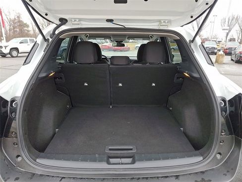 Used 2025 Nissan Kicks SV image 28