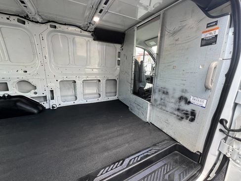 Used 2019 Ford Transit 150 130 Low Roof RWD image 23