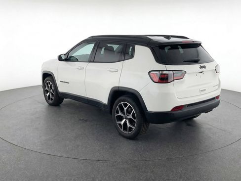 Used 2025 Jeep Compass Limited AWD/4WD image 6