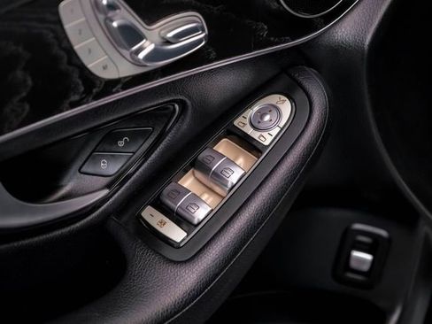 Used 2017 Mercedes-Benz GLC 300 300 Luxury w/ Premium 1 Package image 40