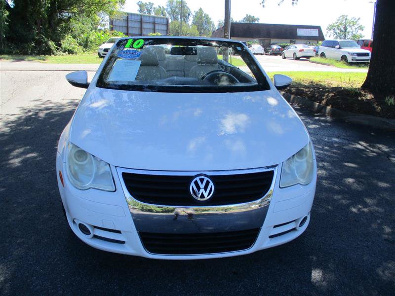 Used 2010 Volkswagen Eos Komfort FWD image 2