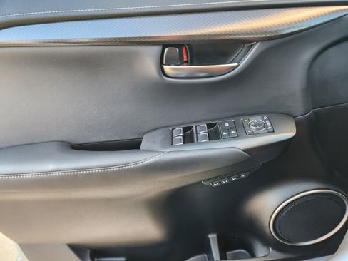 Used 2018 Lexus NX 300h AWD image 33