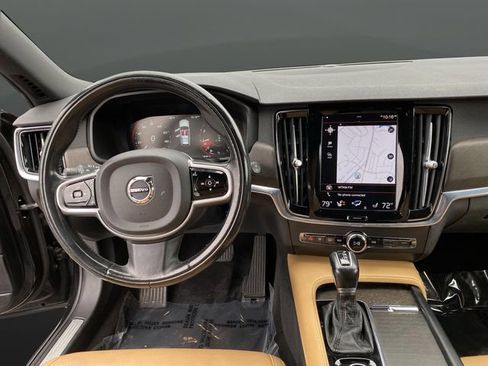 Used 2018 Volvo V90 T6 Cross Country w/ Protection Package image 5