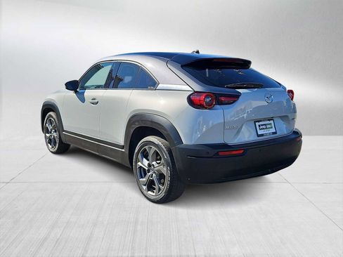 Used 2022 MAZDA MX-30 Electric w/ Premium Plus Pkg image 6