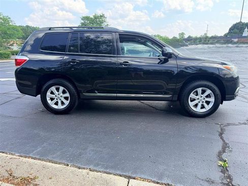 Used 2012 Toyota Highlander SE w/ Tow Pkg AWD/4WD image 5