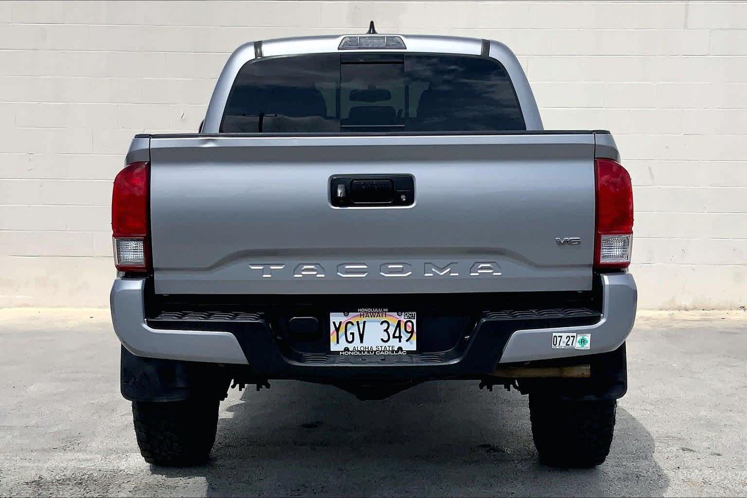 Used 2017 Toyota Tacoma 2WD Double Cab image 5