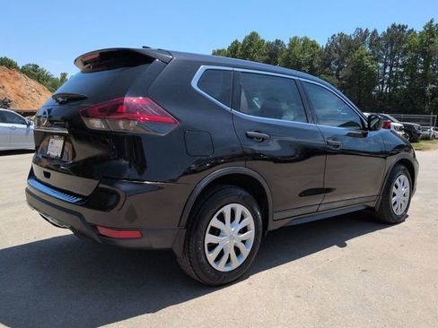 Used 2020 Nissan Rogue S FWD image 4