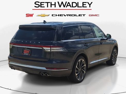 Used 2022 Lincoln Aviator Reserve w/ Equipment Group 201A AWD/4WD image 7