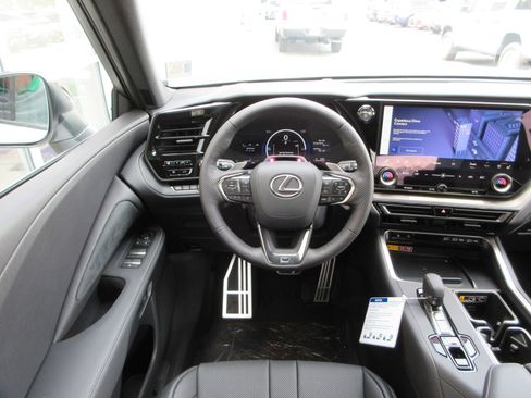 New 2026 Lexus TX 500h AWD image 35
