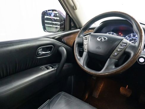 Used 2014 INFINITI QX80 4WD w/ Deluxe Touring Package image 13