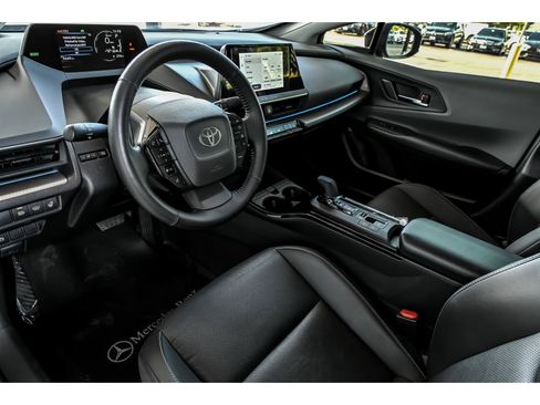 Used 2024 Toyota Prius XLE AWD/4WD image 8
