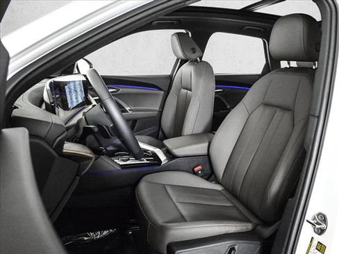 Certified 2025 Audi Q5 Premium w/ Convenience Package AWD/4WD image 17