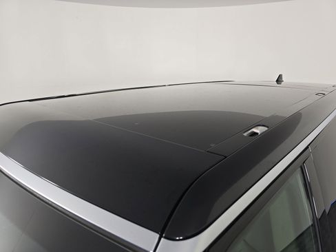 Used 2023 Rivian R1S Adventure image 13