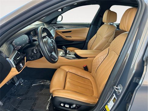 Used 2020 BMW M550i xDrive w/ Executive Package AWD/4WD image 9