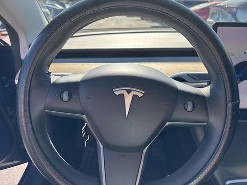 Used 2022 Tesla Model 3 Long Range AWD/4WD image 23