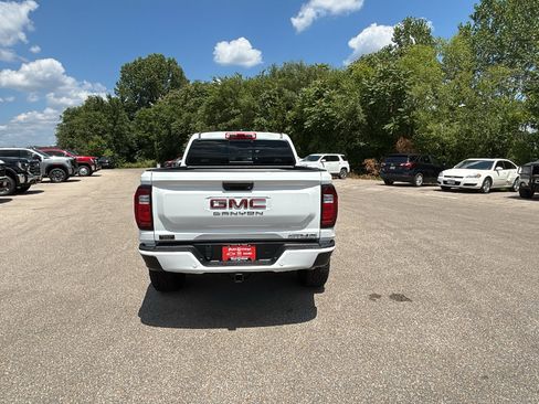 New 2025 GMC Canyon AT4 w/ AT4X Package image 7