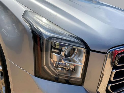 Used 2017 GMC Yukon XL SLT w/ Open Road Package RWD image 26