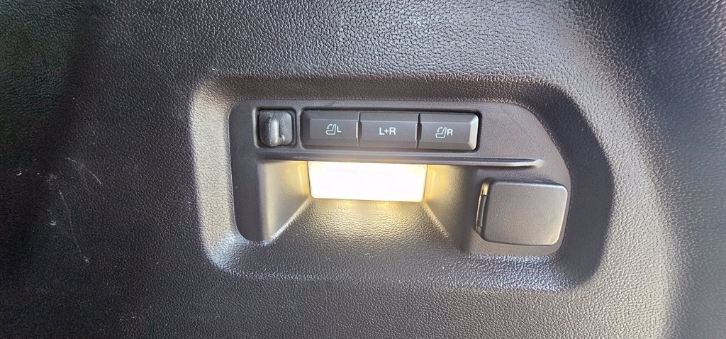 Used 2022 Ford Explorer ST w/ Equipment Group 401A AWD/4WD image 12