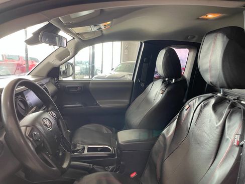 Used 2021 Toyota Tacoma SR image 18