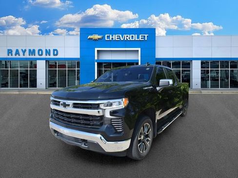 Used 2022 Chevrolet Silverado 1500 LT w/ True North Edition Plus AWD/4WD image 5