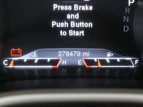 Used 2017 Jeep Cherokee Limited w/ Trailer Tow Group image 9