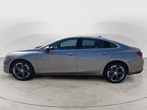 Used 2024 Chevrolet Malibu LT FWD image 2
