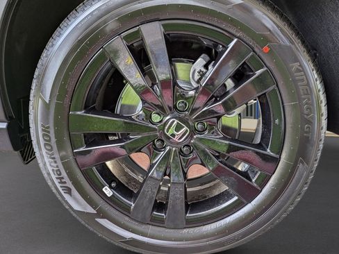 New 2026 Honda HR-V Sport image 7