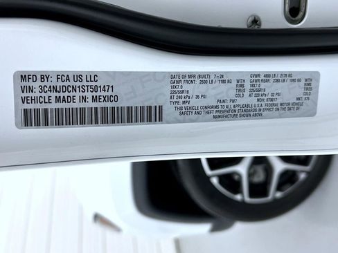 Certified 2025 Jeep Compass Limited image 25