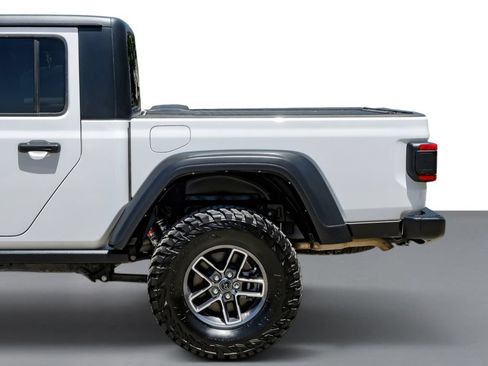 Used 2024 Jeep Gladiator Mojave w/ Convenience Group AWD/4WD image 11