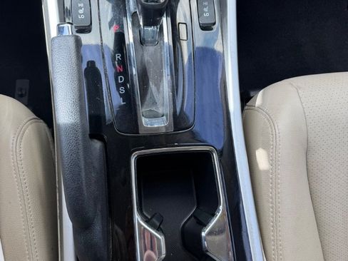 Used 2017 Honda Accord EX-L image 8