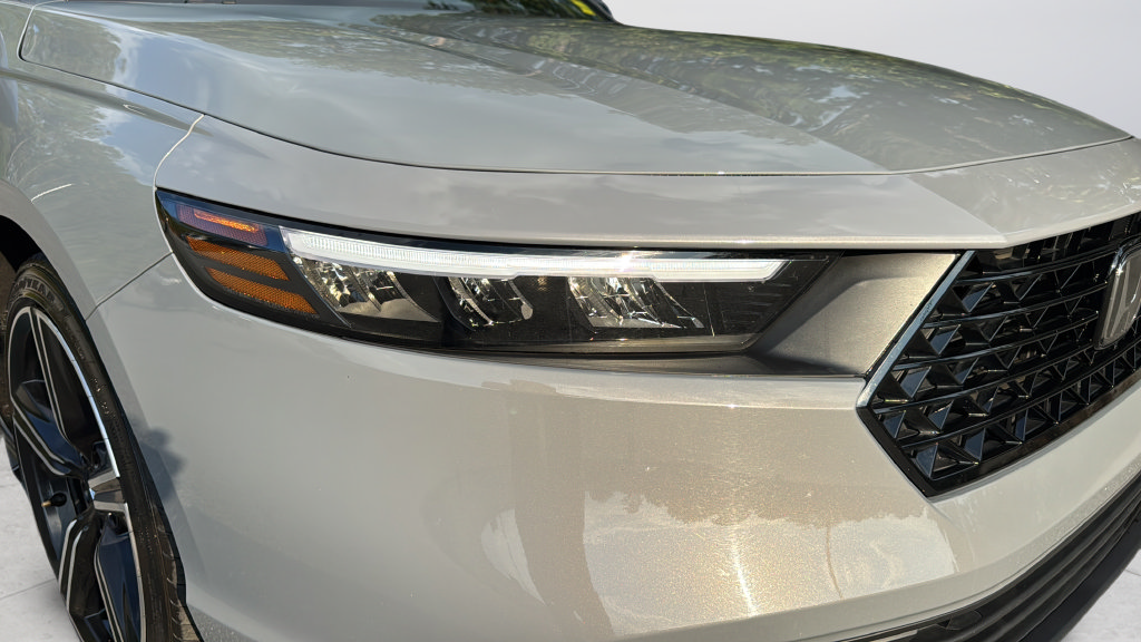 Used 2025 Honda Accord Sport image 26