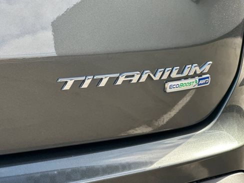 Used 2020 Ford Edge Titanium AWD/4WD image 28