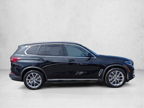 Used 2019 BMW X5 xDrive40i w/ Convenience Package AWD/4WD image 4