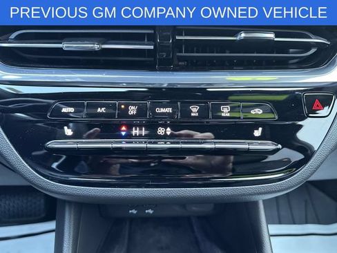 Used 2025 Buick Envista Avenir FWD image 44