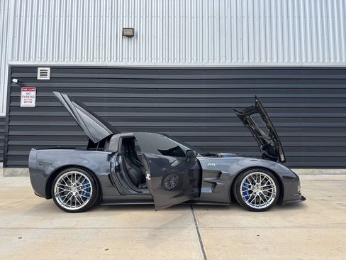 Used 2010 Chevrolet Corvette ZR1 w/ Preferred Equipment Group RWD image 35