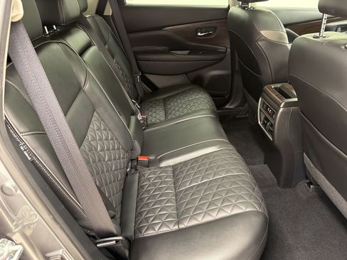 Used 2019 Nissan Murano Platinum w/ Cargo Package FWD image 32