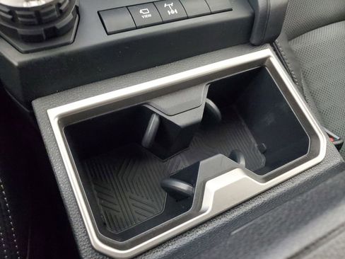 Used 2025 Toyota 4Runner TRD Off-Road Premium image 31